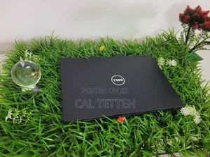Laptop Dell Latitude 3390 2-in-1 8GB Intel Core i5 SSD 256GB