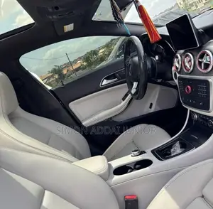 Mercedes-Benz C250 2015 Black