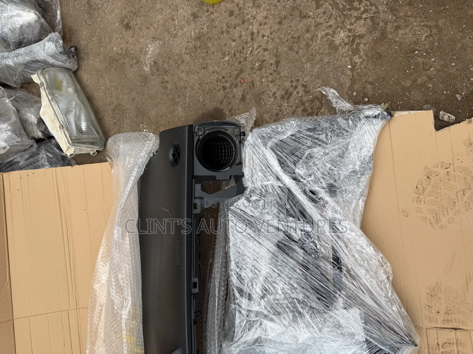 Toyota Vitz Dashboard 2012
