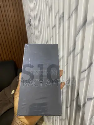 New Samsung Galaxy S10 128 GB Black