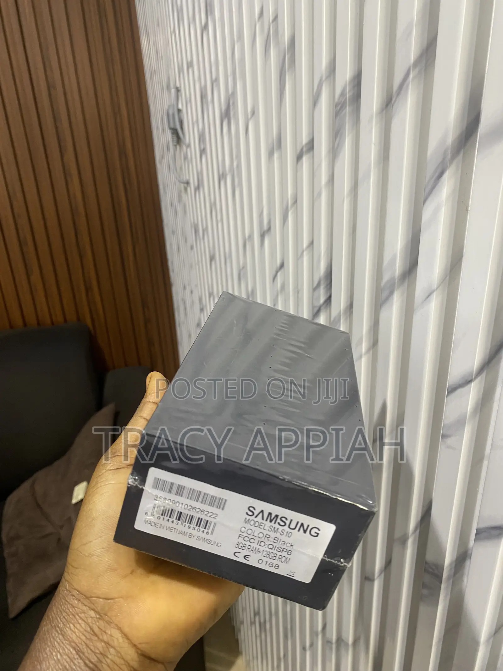 New Samsung Galaxy S10 128 GB Black