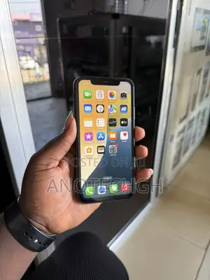 Apple iPhone 11 64 GB Black