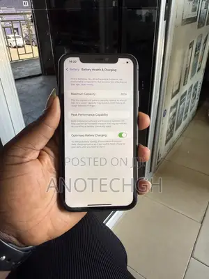 Apple iPhone 11 64 GB Black
