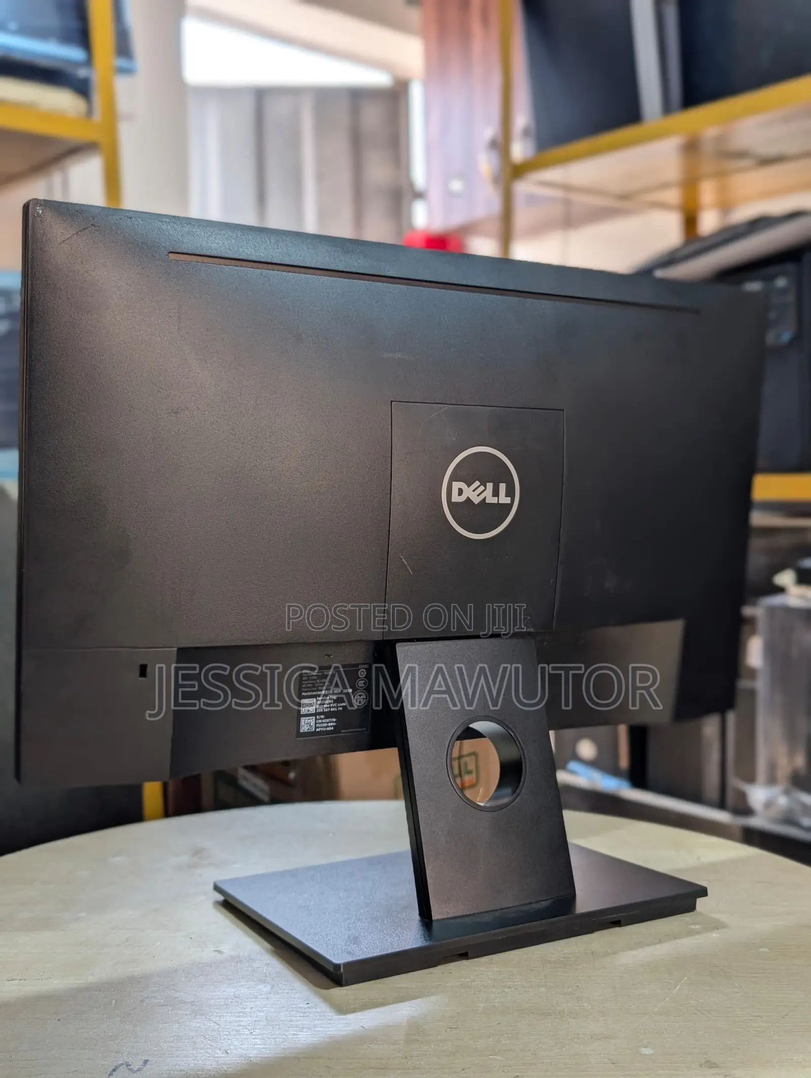 Dell E2216