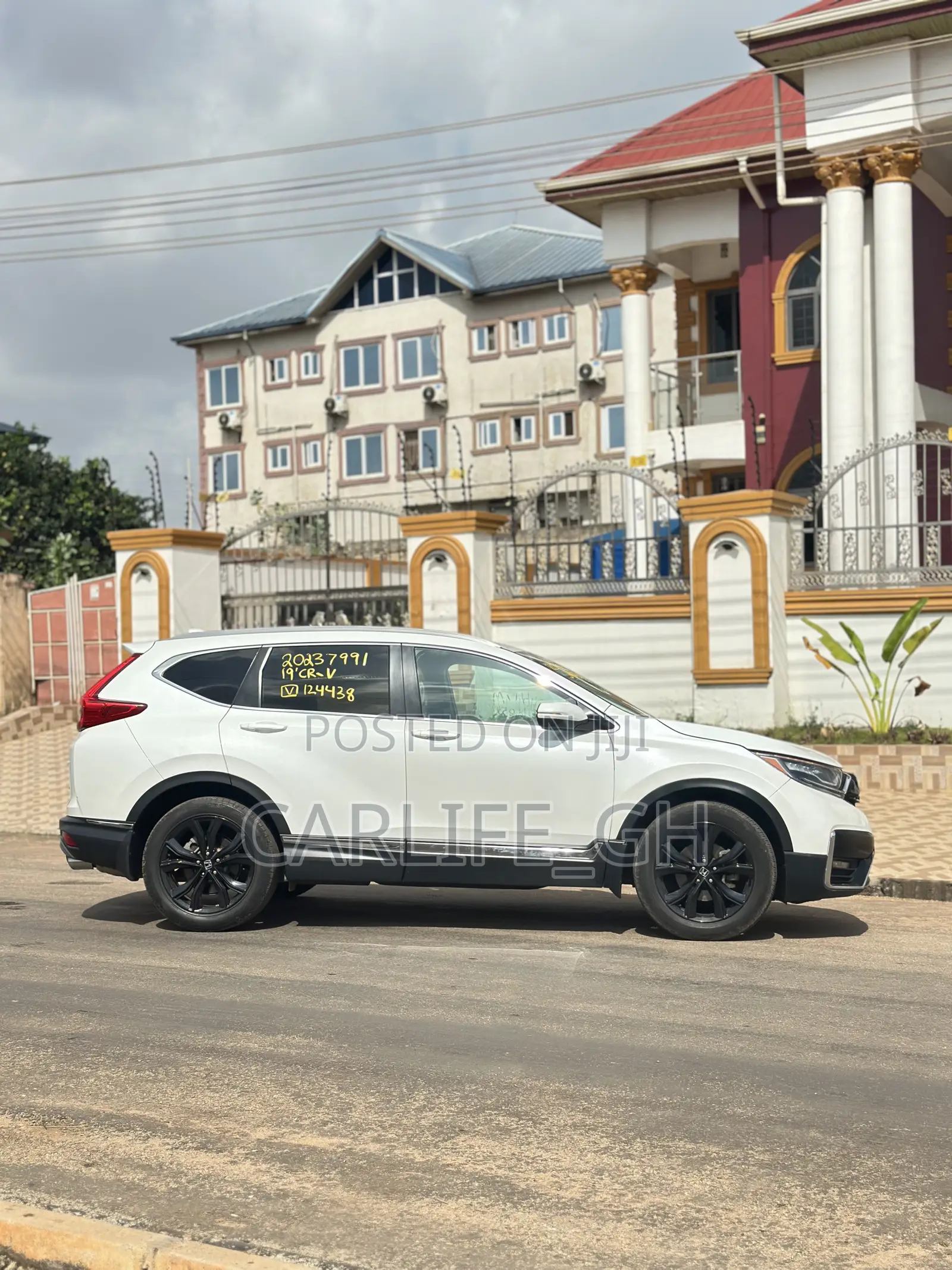 Honda CR-V Touring AWD 2019 White