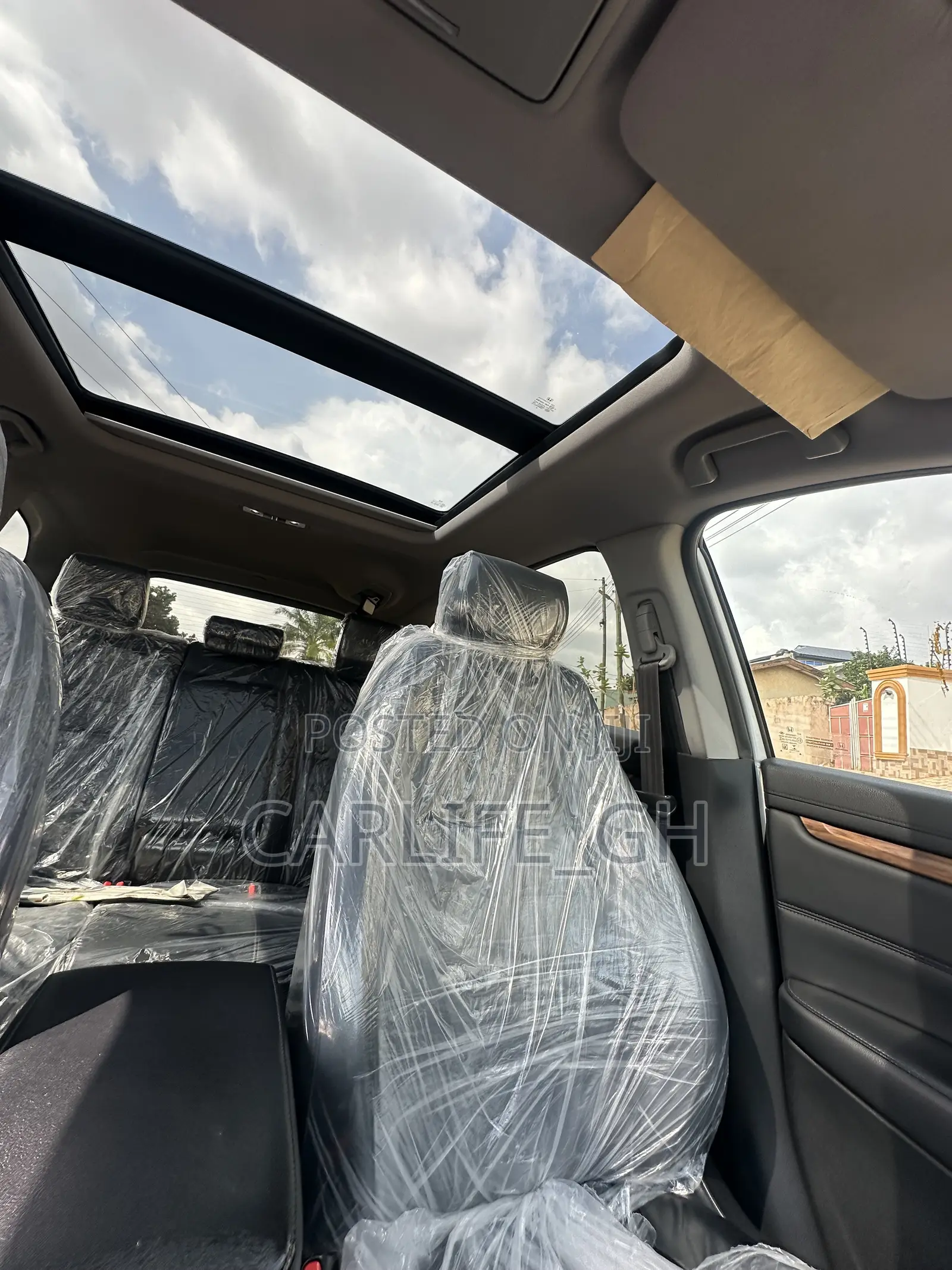 Honda CR-V Touring AWD 2019 White