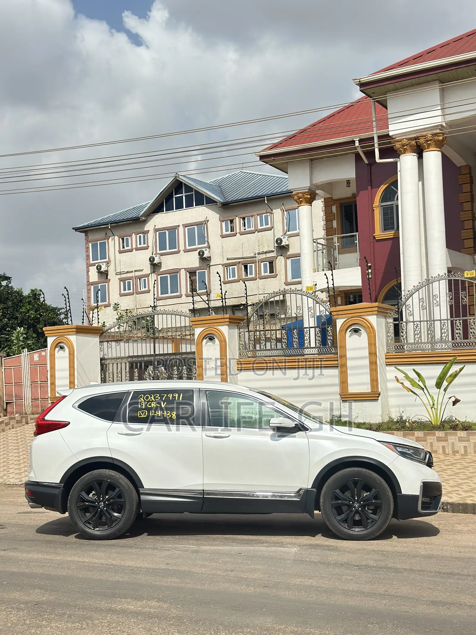 Honda CR-V Touring AWD 2019 White