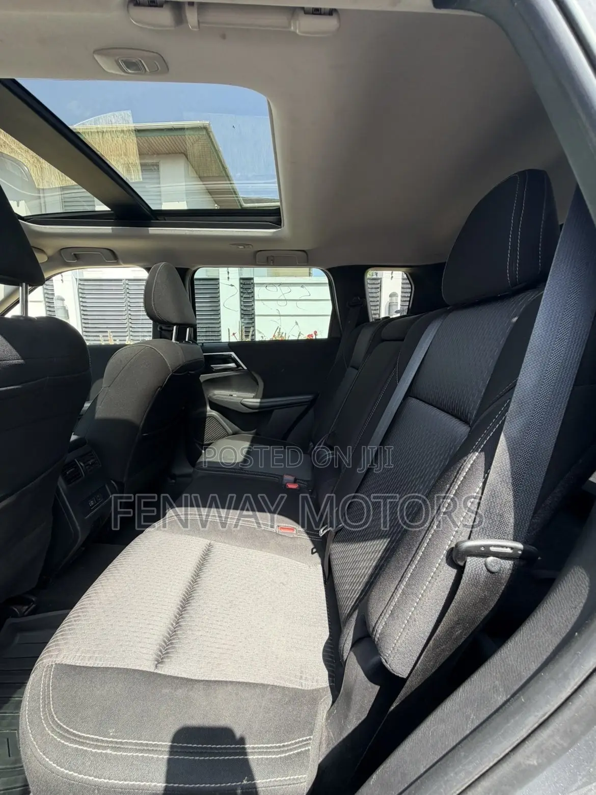 Mitsubishi Outlander SEL 2023 Silver