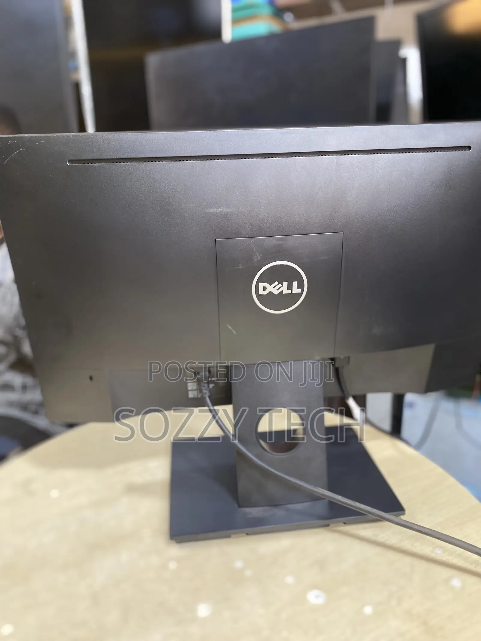 DELL E2216H 21.5" Widescreen LED Monitor 1920 X 1080 Resolution 60Hz