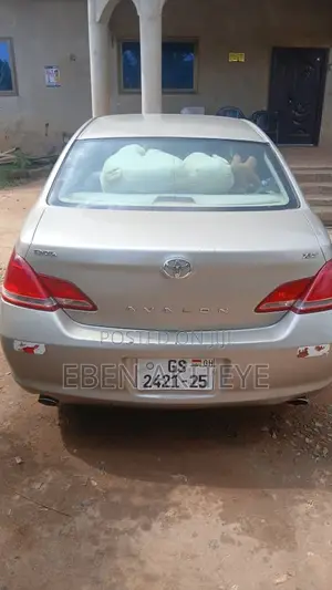 Toyota Avalon XLS Sedan FWD (3.5L 6cyl 6A) 2009 Gold