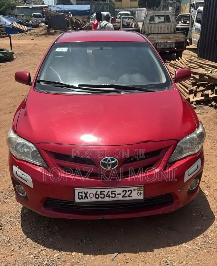 Toyota Corolla 2013 Red