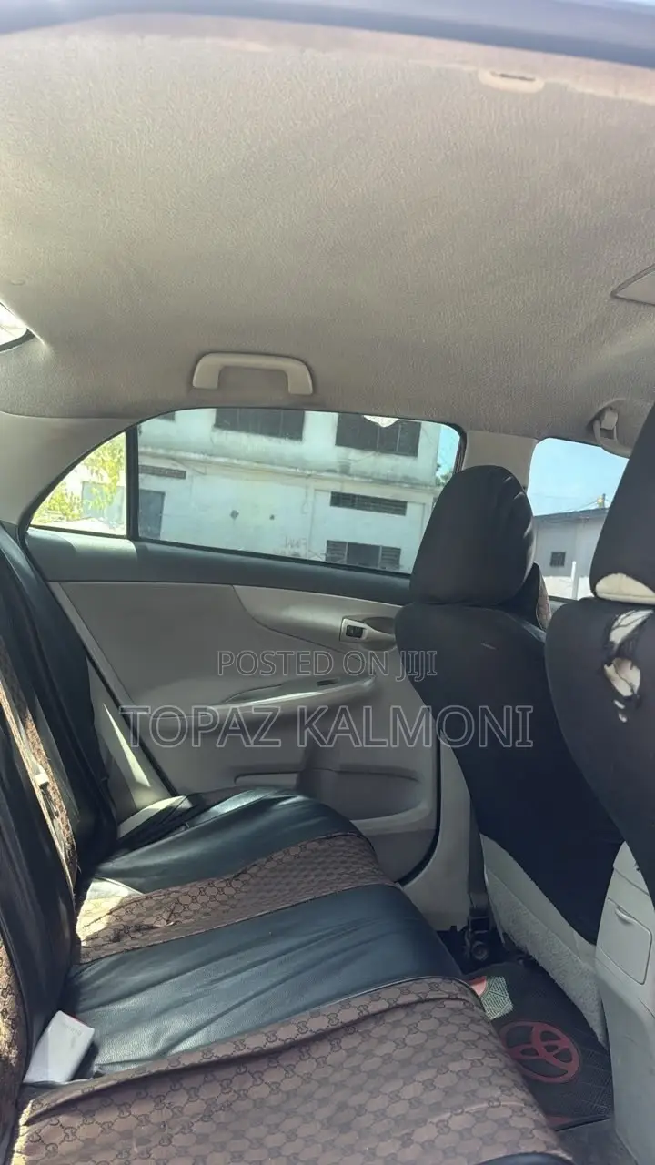 Toyota Corolla 2013 Red