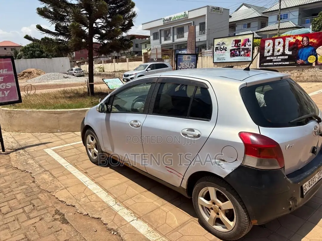 Toyota Vitz 1.0 FWD 3dr 2008 Silver