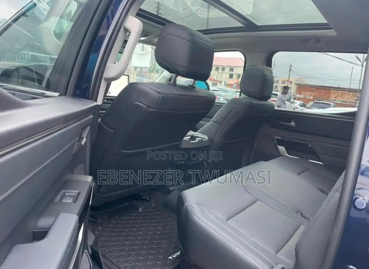 Toyota Tundra Limited CrewMax 6.5' Bed 2023 Blue