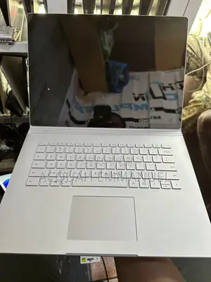 Laptop Microsoft Surface Book 3 16GB Intel Core i7 SSD 256GB
