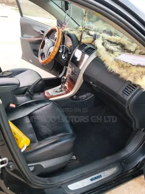 Toyota Corolla Altis 2013 Black