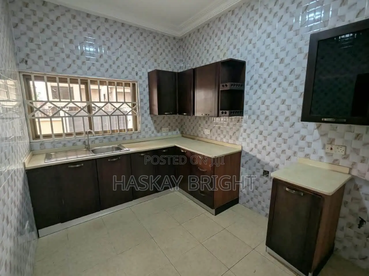 2bdrm Apartment in Achimota for rent