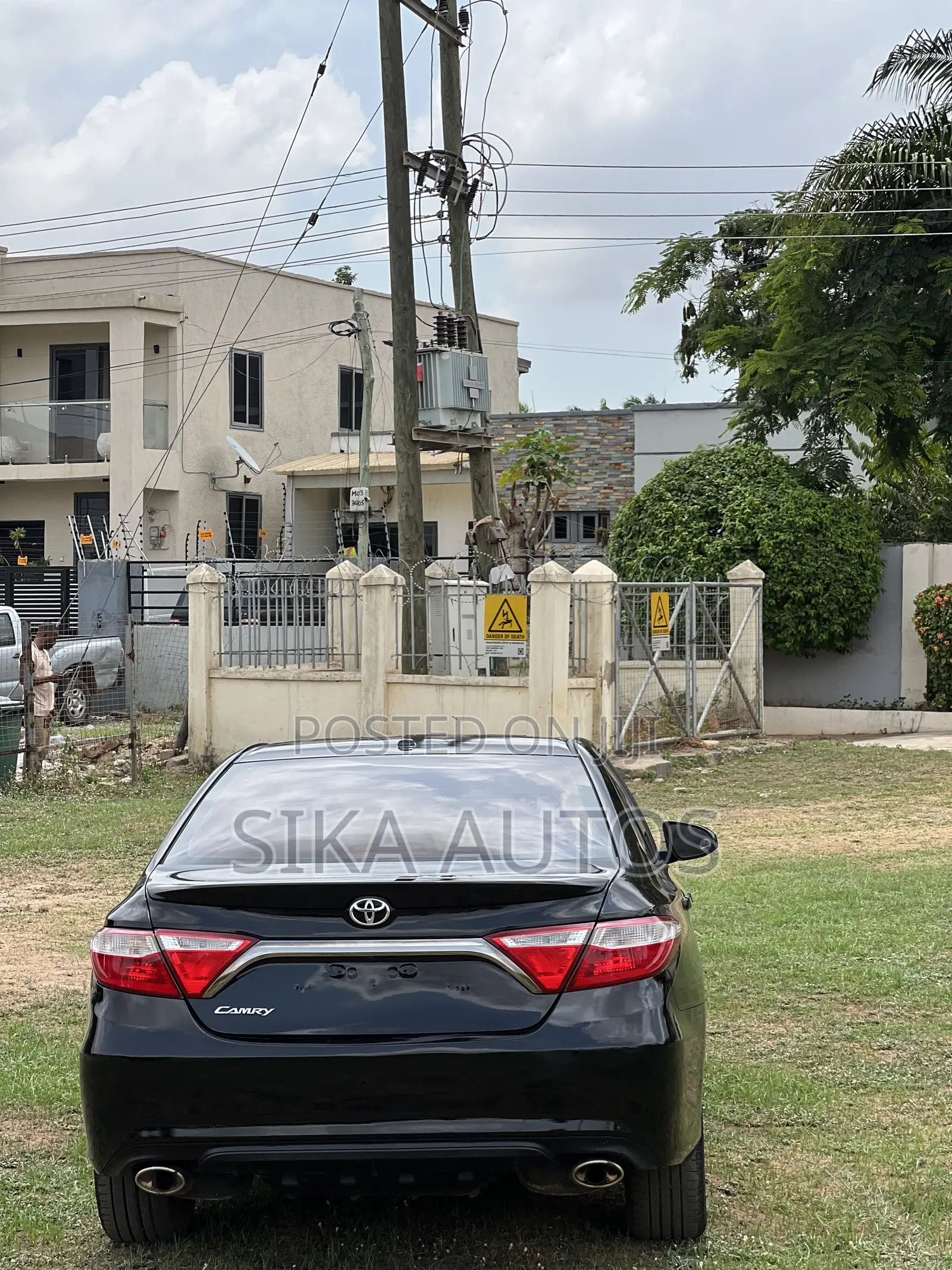 Toyota Camry SE 4dr Sedan (2.5L 4cyl 6A) 2016 Black