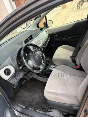 Toyota Vitz 2013 Gray