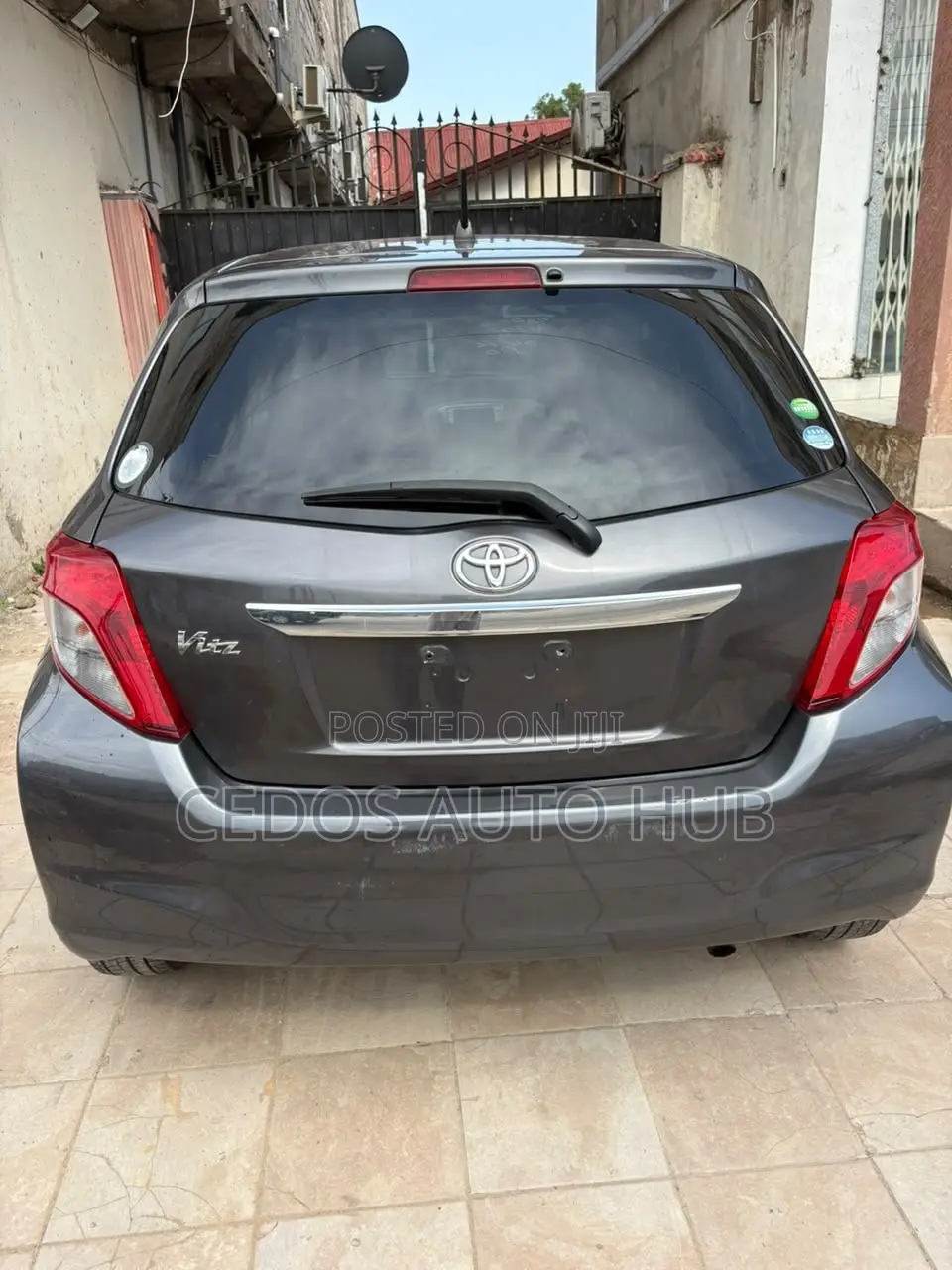 Toyota Vitz 2013 Gray