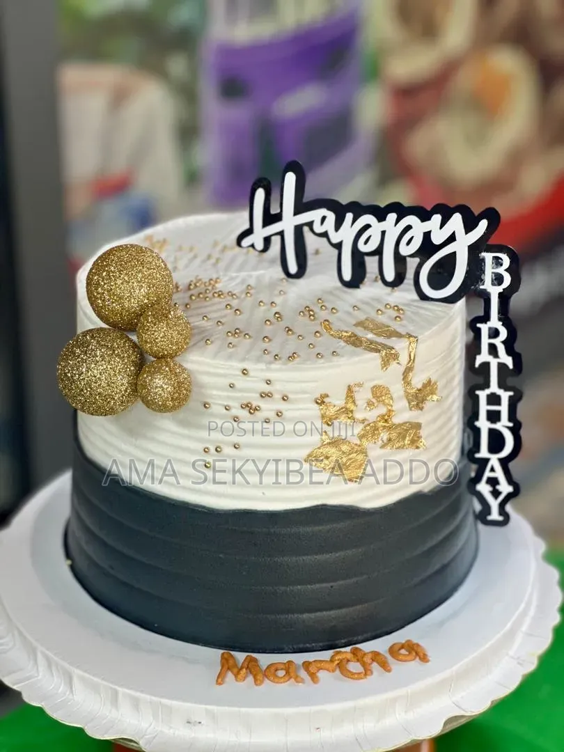 Black and White Cakes Design