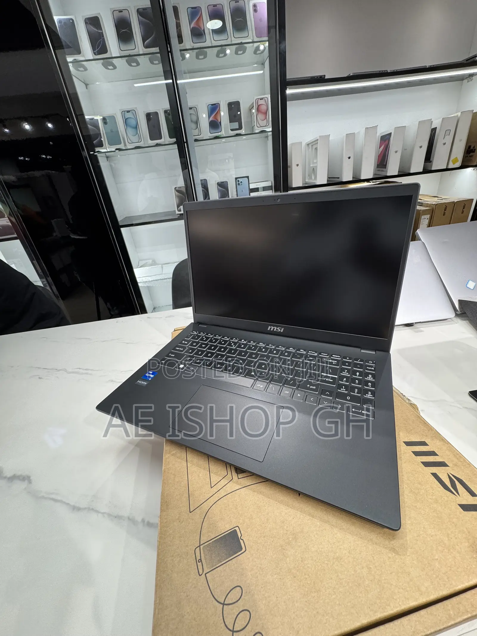 New Laptop MSI 16GB Intel Core i7 SSD 512GB