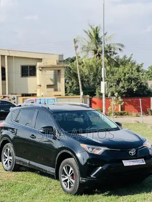 Toyota RAV4 LE 4dr SUV AWD (2.5L 4cyl 6A) 2018 Black