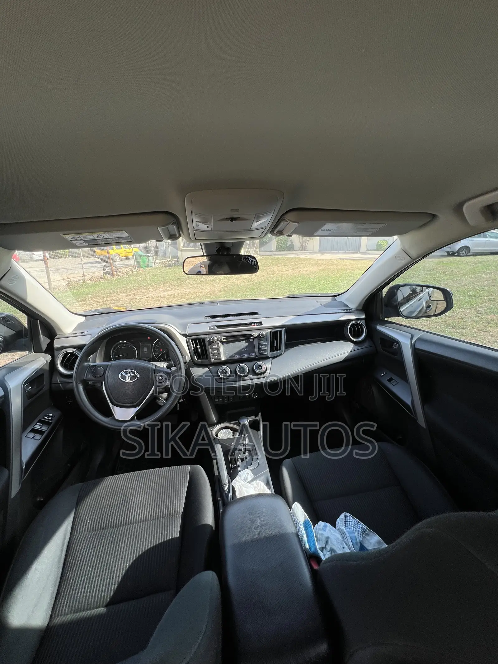 Toyota RAV4 LE 4dr SUV AWD (2.5L 4cyl 6A) 2018 Black