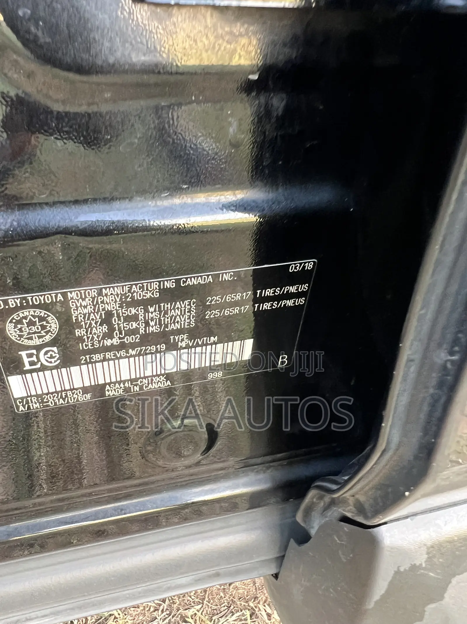 Toyota RAV4 LE 4dr SUV AWD (2.5L 4cyl 6A) 2018 Black