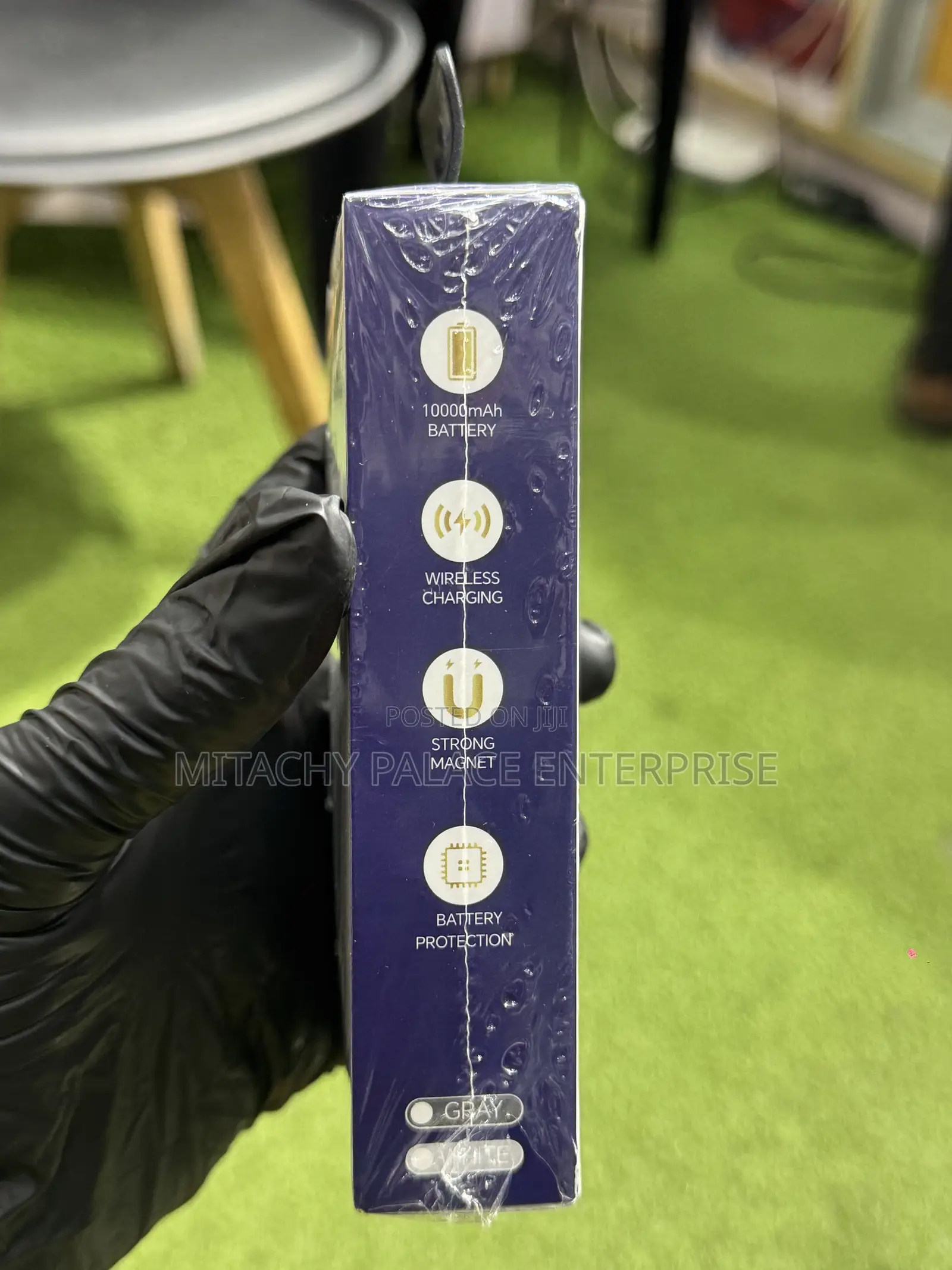 Faiza Magnetic Wireless 10,000mAh Powerbank