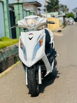 Piaggio Scooter 2020 White