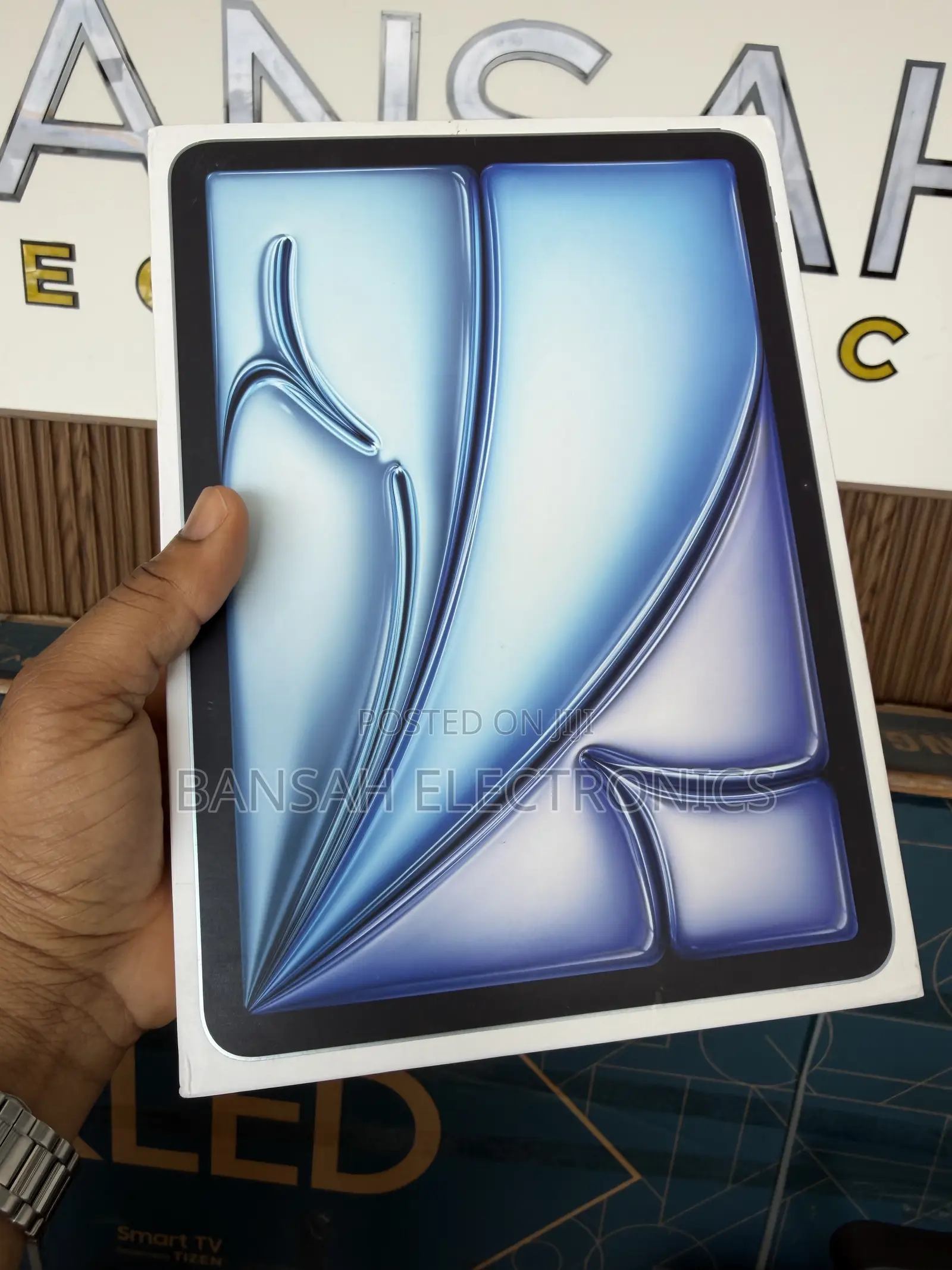 New Apple iPad Air 11 (2026) 128 GB Blue