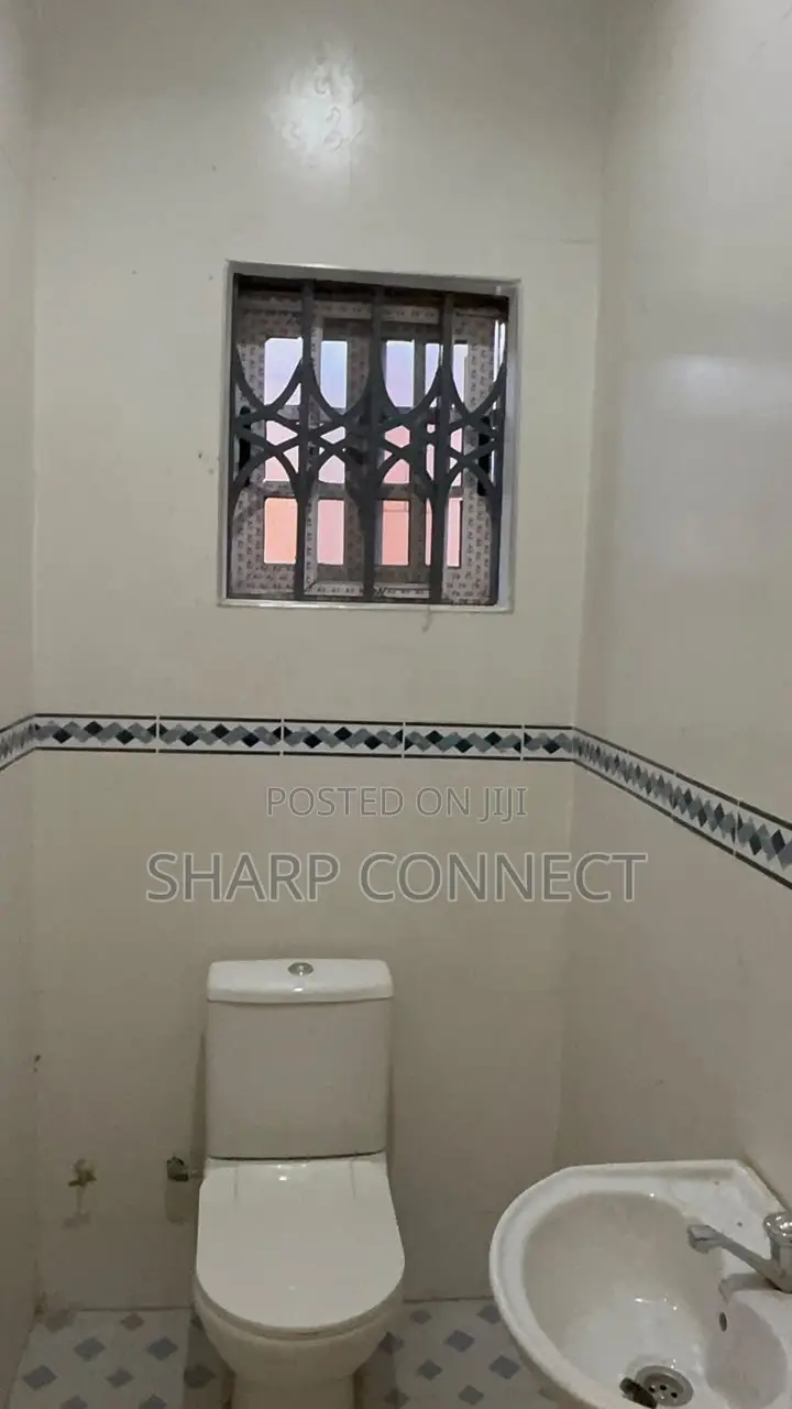 3bdrm House in Sharp-Connect, Bluetop Estate for rent