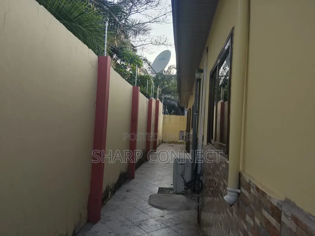 3bdrm House in Sharp-Connect, Bluetop Estate for rent