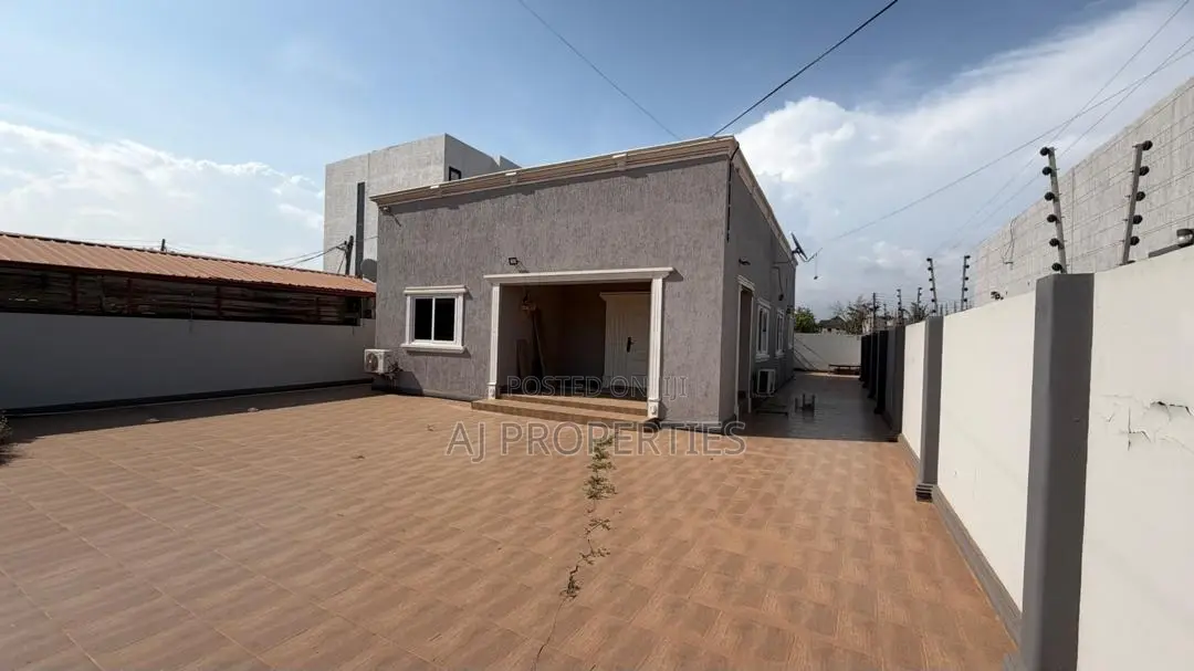 2bdrm House in Lakeside for rent