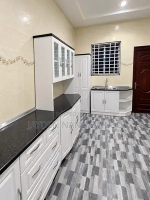 4bdrm Apartment in Bastona, Spintex for rent