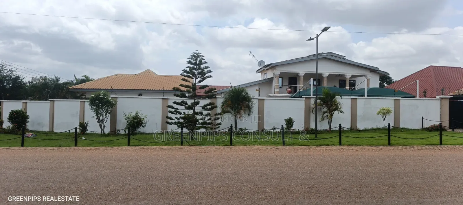 7bdrm House in Krapa, Ejisu-Juaben Municipal for sale