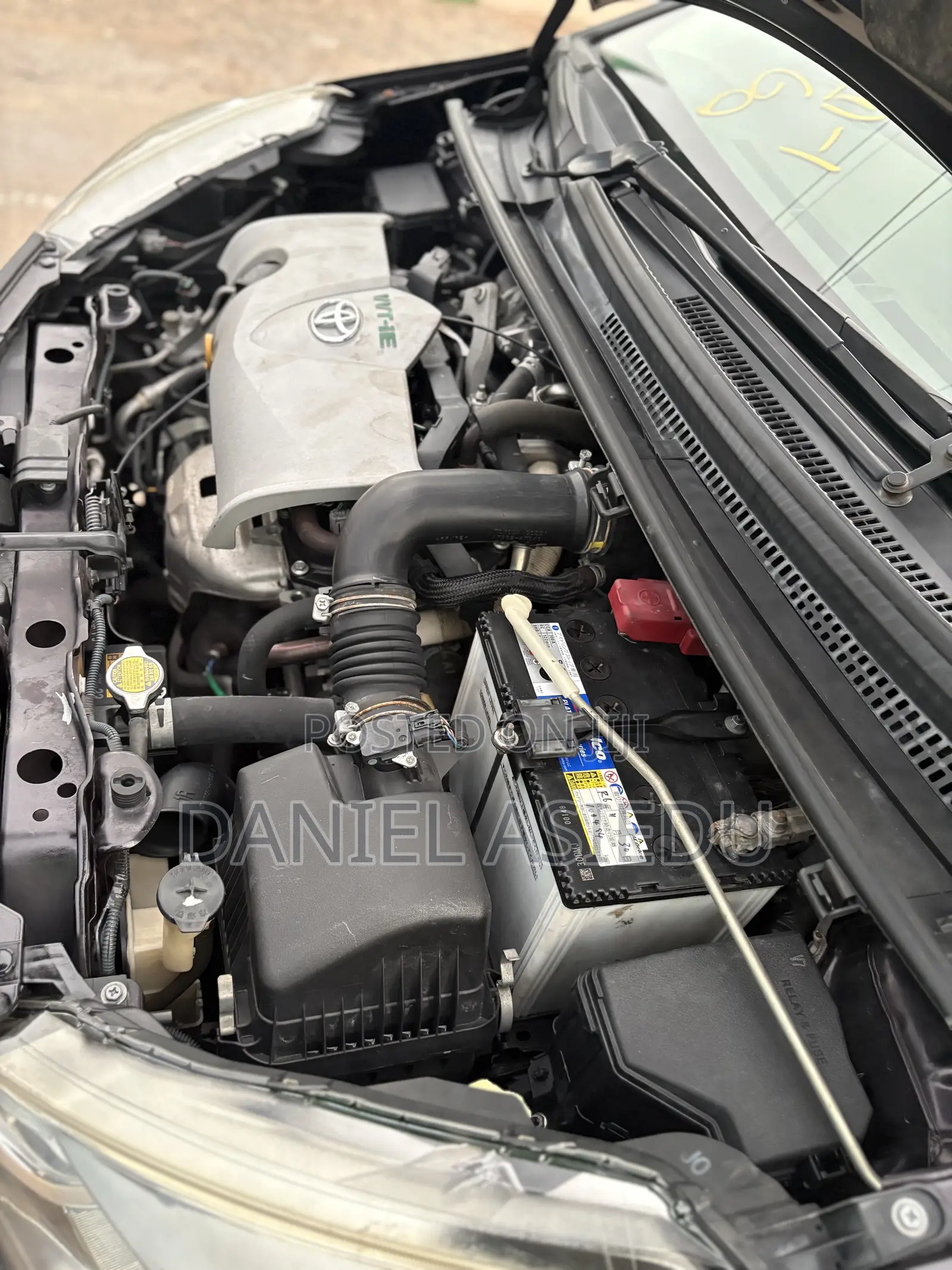 Toyota Vitz 1.3 AWD 3dr 2015 Burgundy