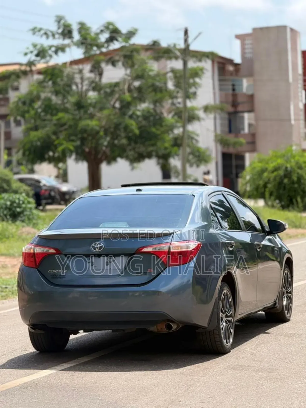 Toyota Corolla 2016 Blue