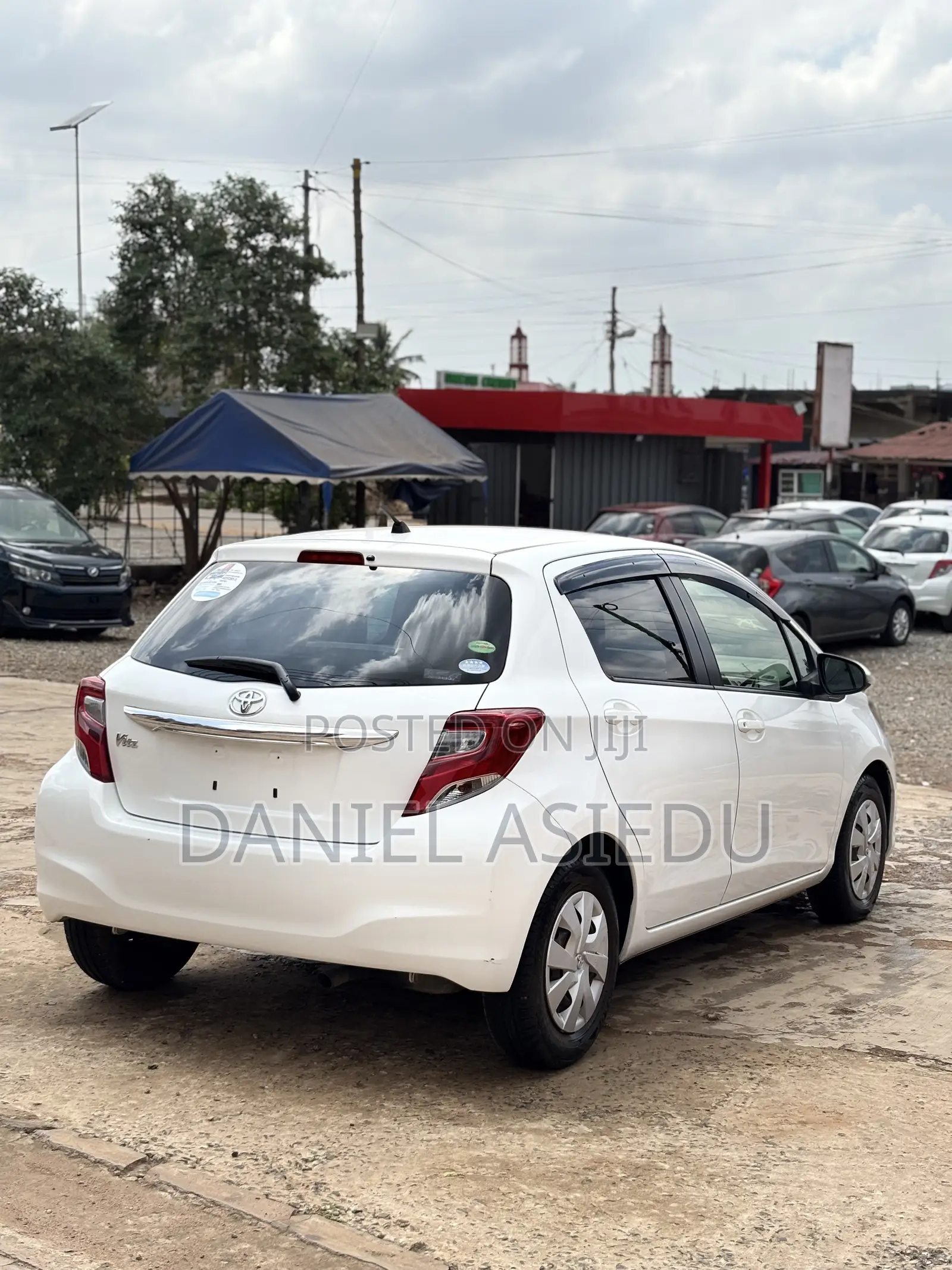 Toyota Vitz 1.3 AWD 3dr 2015 White