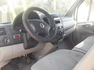Volkswagen Transporter 2009 Grey