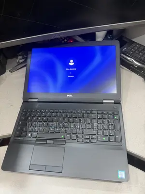 Laptop Dell Latitude 15 E5570 8GB Intel Core i7 SSD 256GB