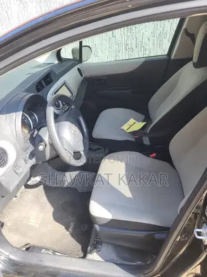 Toyota Vitz 1.3 AWD 3dr 2012 Black