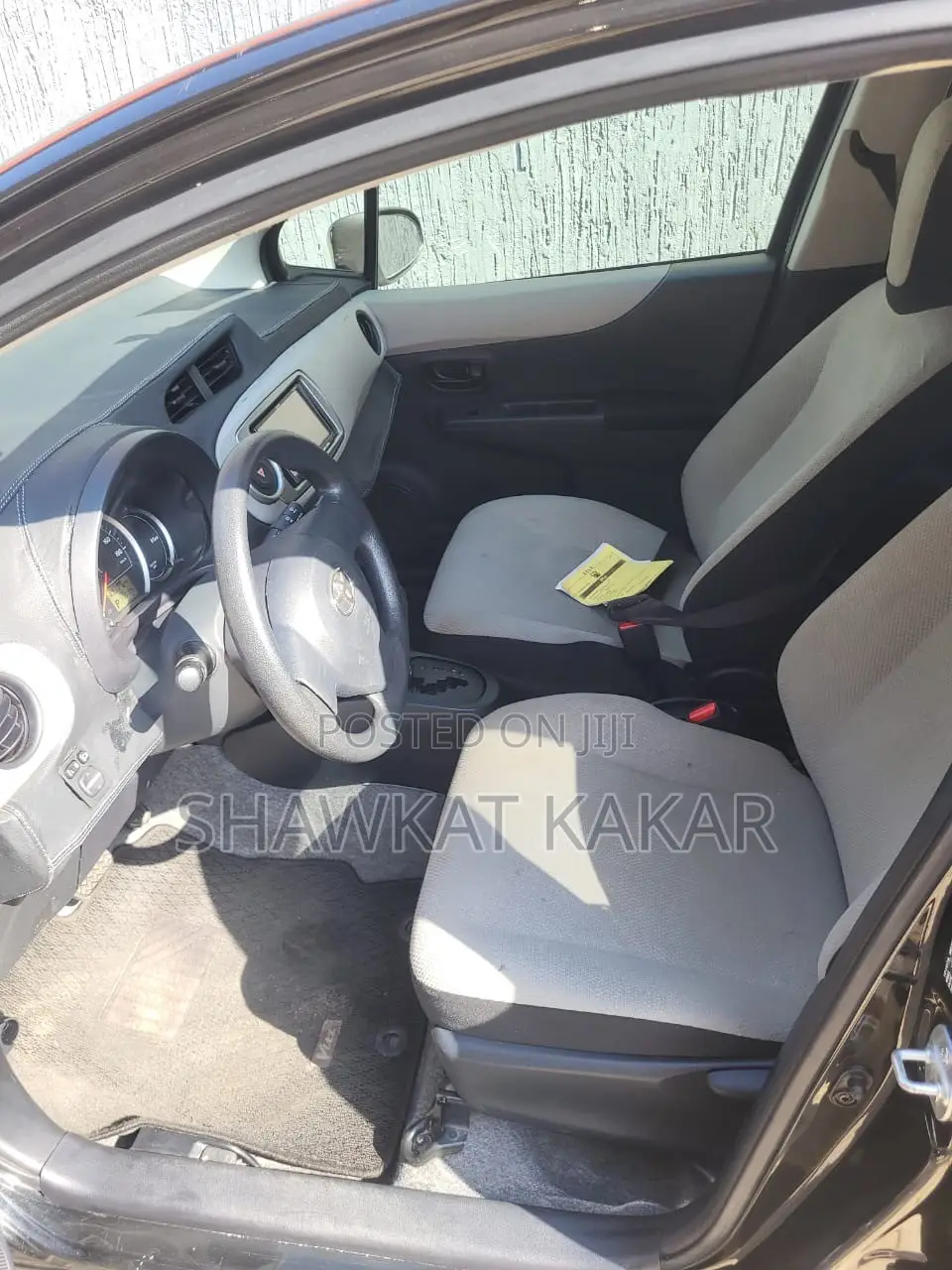 Toyota Vitz 1.3 AWD 3dr 2012 Black