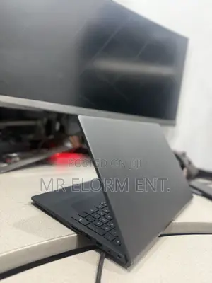 Laptop Dell Vostro 15 3515 8GB AMD Ryzen 5 SSD 256GB