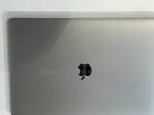 Laptop Apple MacBook Pro 2019 16GB Intel Core i9 SSHD+SSD 512GB