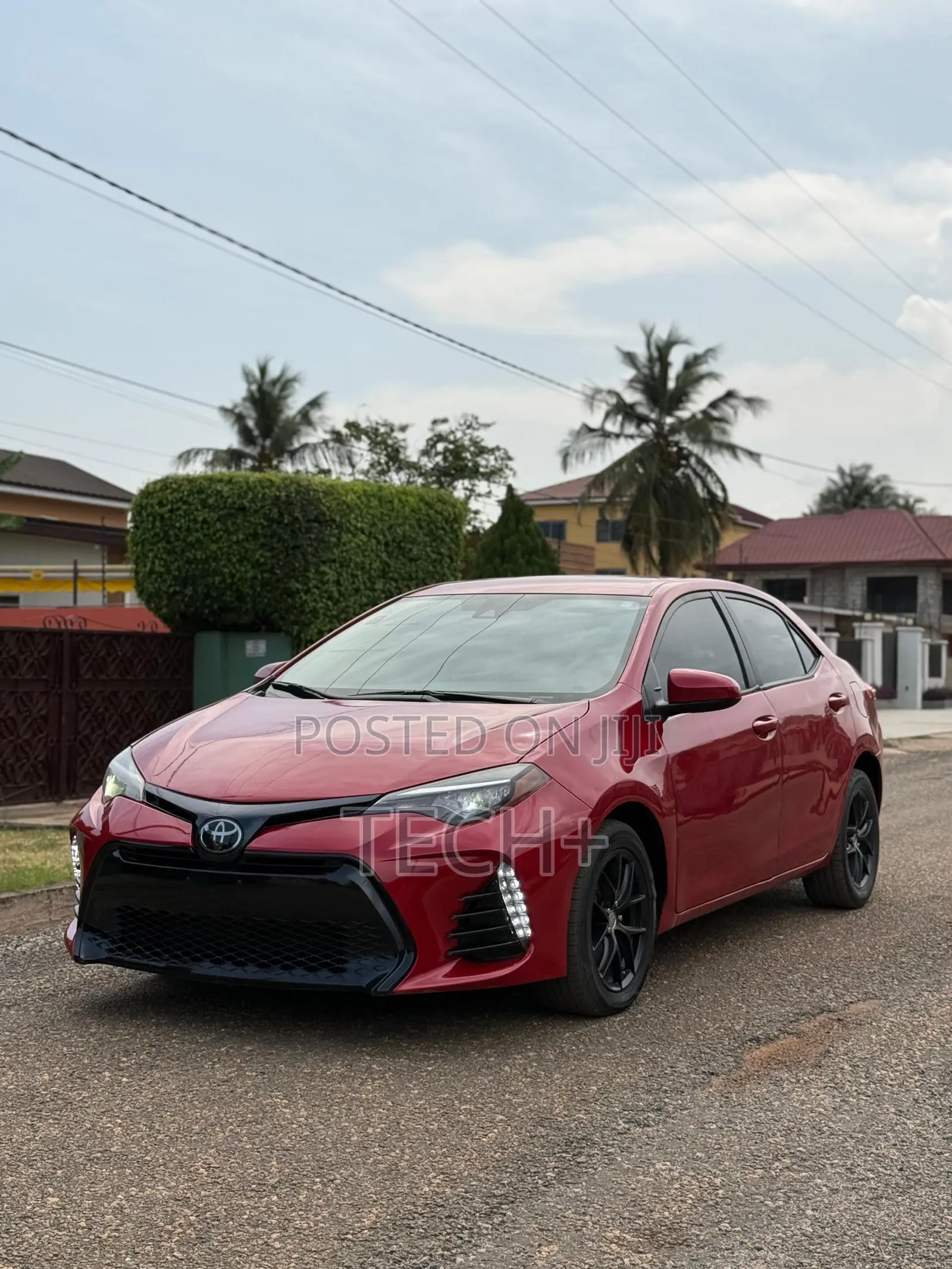 Toyota Corolla LE (1.8L 4cyl 2A) 2018 Red
