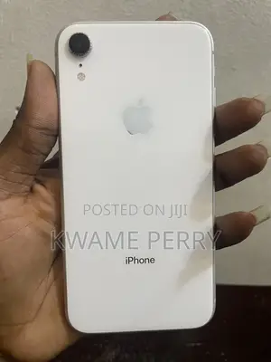 Apple iPhone XR 64 GB White
