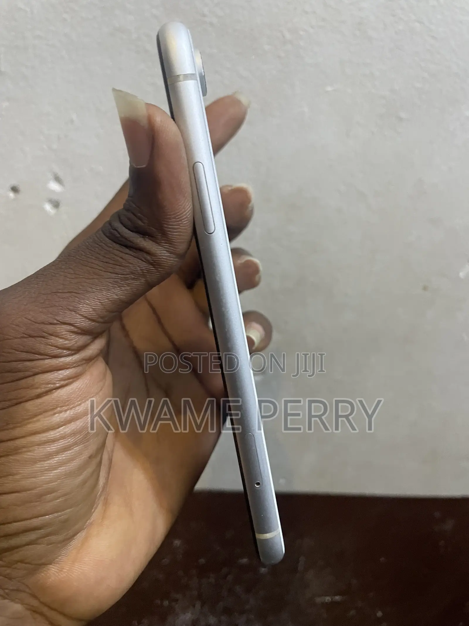 Apple iPhone XR 64 GB White