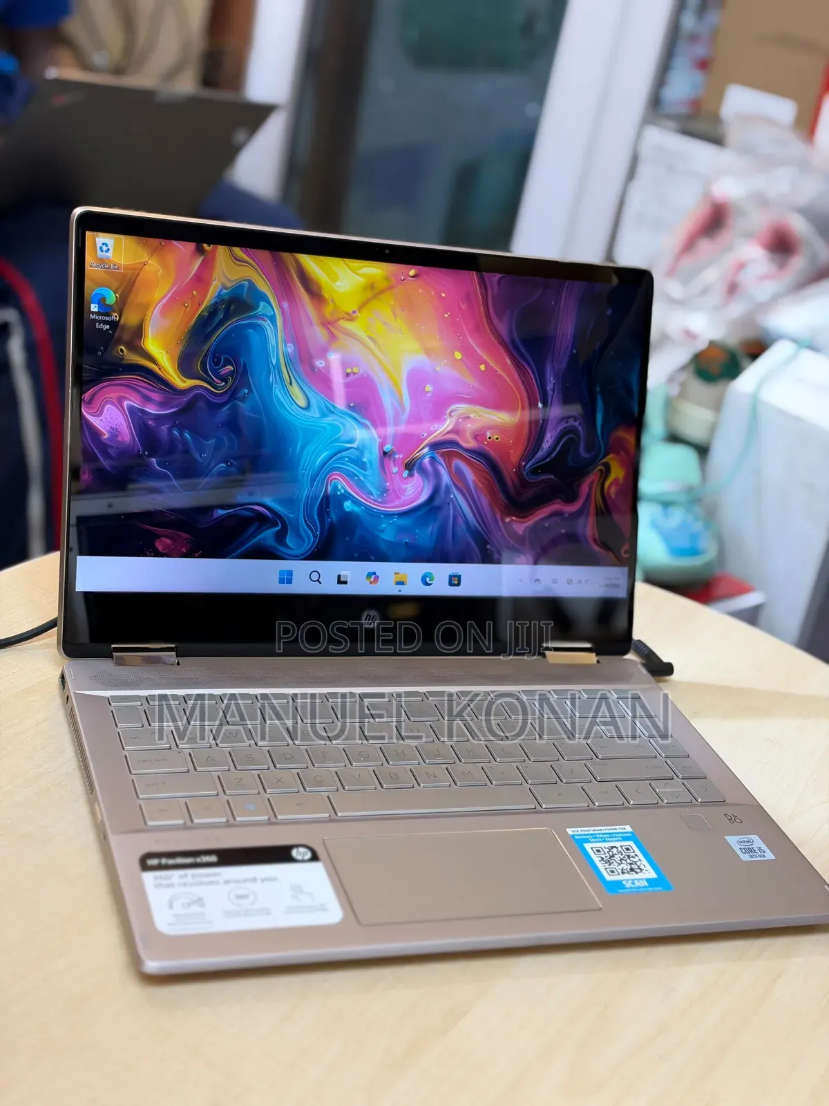 New Laptop HP Pavilion x360 8GB Intel Core i5 SSD 256GB